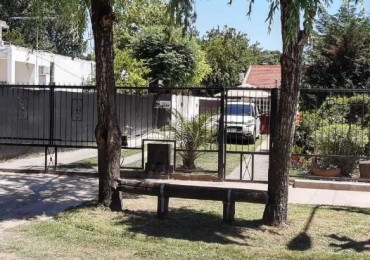 Casa 5 ambientes en Gonzalez Catan