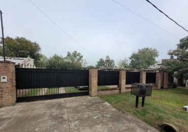 HERMOSA CASA EN CAÑUELAS